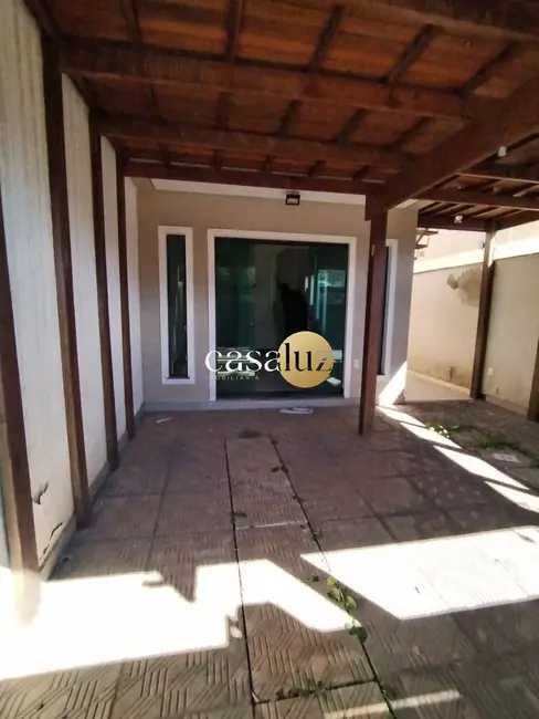 Foto 1 de Casa com 2 quartos à venda, 154m2 em Sarzedo - MG