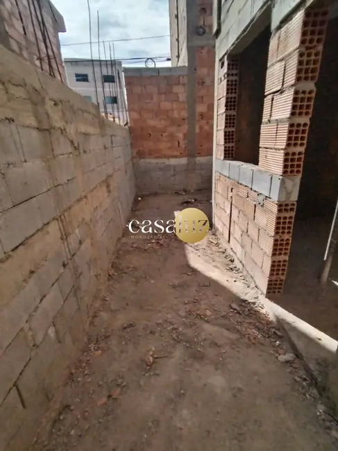 Foto 9 de Casa com 2 quartos à venda, 60m2 em Sarzedo - MG