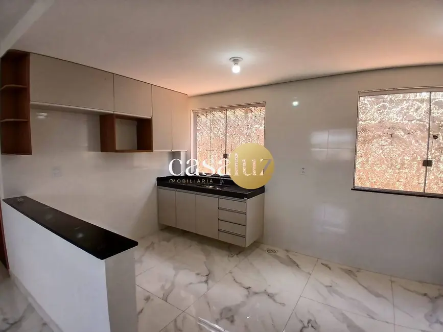 Foto 2 de Apartamento com 3 quartos à venda, 979700m2 em Sarzedo - MG