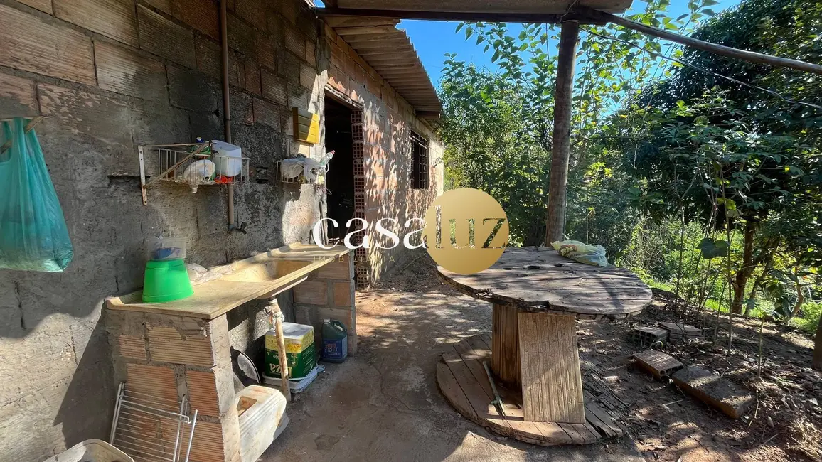 Chácara com 2 quartos à venda, 1400m2 em Brumadinho - MG - imagem 8 Foto 8 de Chácara com 2 quartos à venda, 1400m2 em Brumadinho - MG