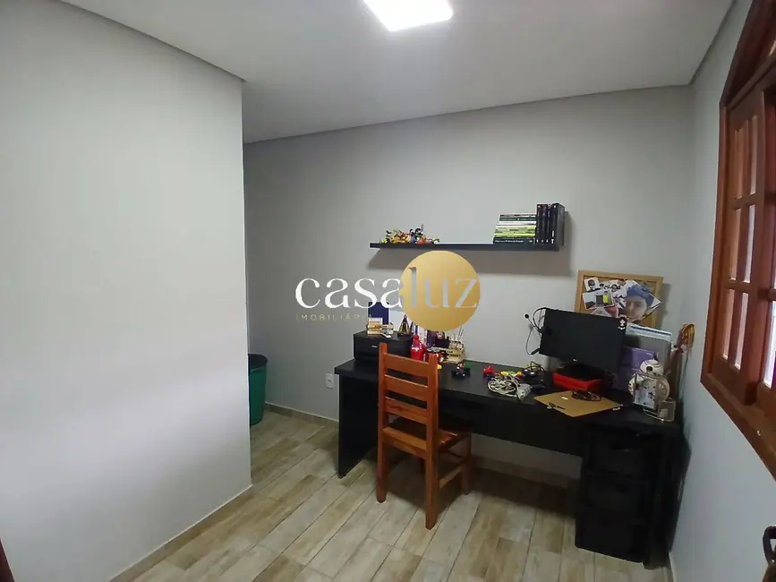 Casa com 3 quartos à venda, 350m2 em Los Angeles, Ibirite - MG - imagem 8 Foto 8 de Casa com 3 quartos à venda, 350m2 em Los Angeles, Ibirite - MG