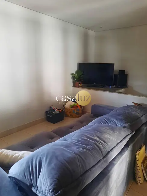 Foto 2 de Casa com 3 quartos à venda, 350m2 em Los Angeles, Ibirite - MG