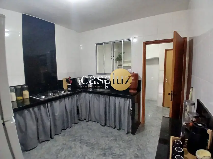 Casa com 3 quartos à venda, 350m2 em Los Angeles, Ibirite - MG - imagem 9 Foto 9 de Casa com 3 quartos à venda, 350m2 em Los Angeles, Ibirite - MG