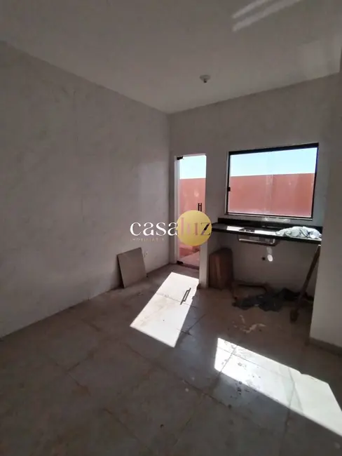 Casa com 2 quartos à venda, 180m2 em Mario Campos - MG - imagem 4 Foto 4 de Casa com 2 quartos à venda, 180m2 em Mario Campos - MG