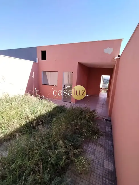 Casa com 2 quartos à venda, 180m2 em Mario Campos - MG - imagem 1 Foto 1 de Casa com 2 quartos à venda, 180m2 em Mario Campos - MG