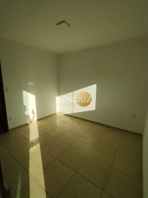 Foto 8 de Casa com 2 quartos à venda, 125m2 em Sarzedo - MG