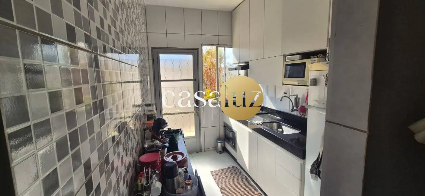 Foto 2 de Casa com 3 quartos à venda, 200m2 em Sarzedo - MG