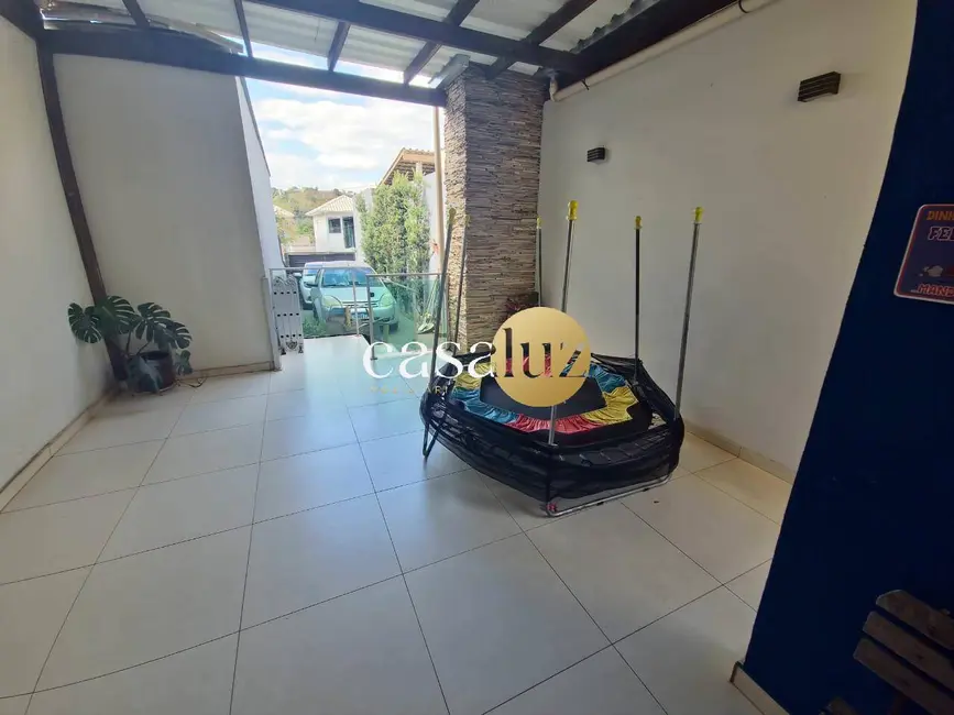 Casa com 3 quartos à venda, 200m2 em Sarzedo - MG - imagem 5 Foto 5 de Casa com 3 quartos à venda, 200m2 em Sarzedo - MG