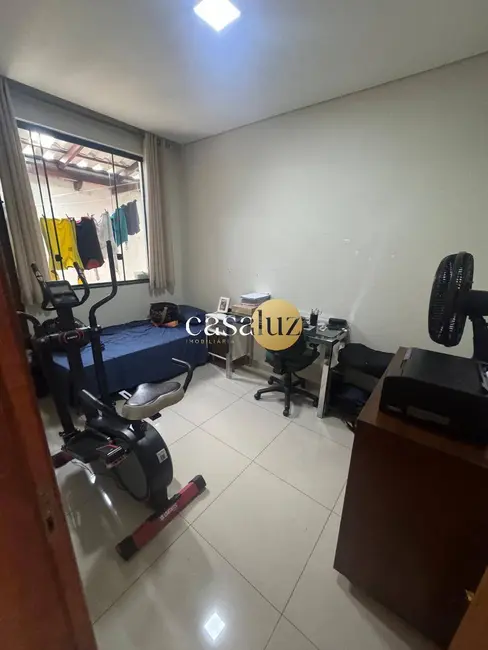 Foto 6 de Casa com 3 quartos à venda, 200m2 em Sarzedo - MG