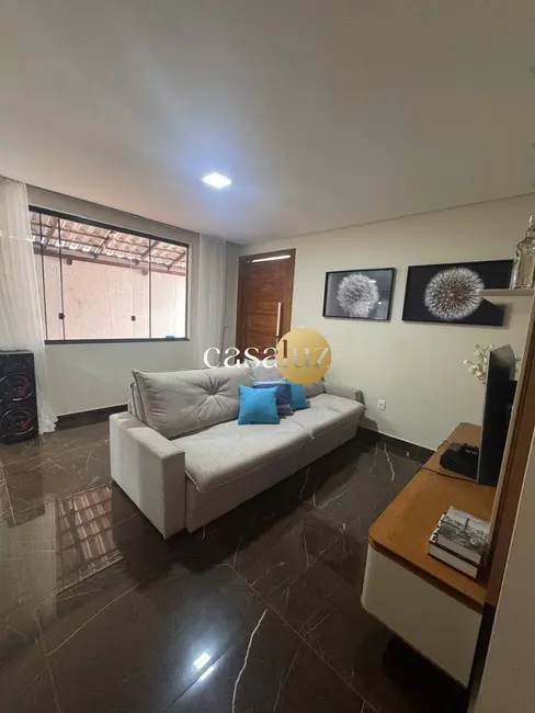 Foto 3 de Casa com 3 quartos à venda, 200m2 em Sarzedo - MG