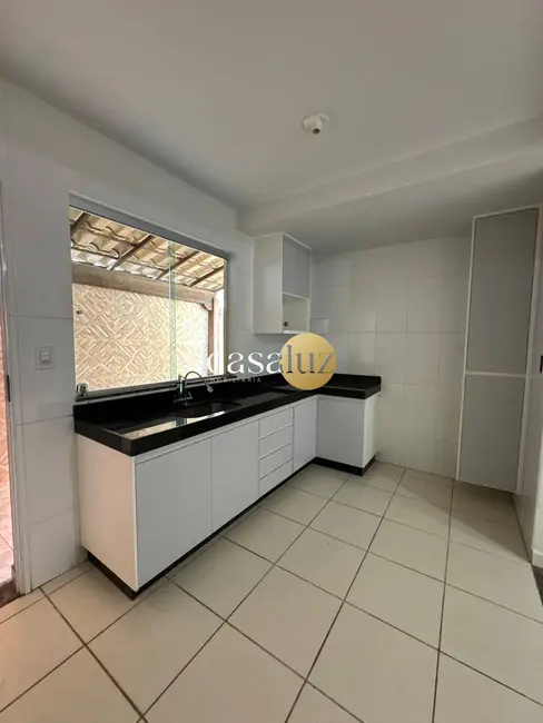 Foto 2 de Casa com 2 quartos à venda, 110m2 em Sarzedo - MG