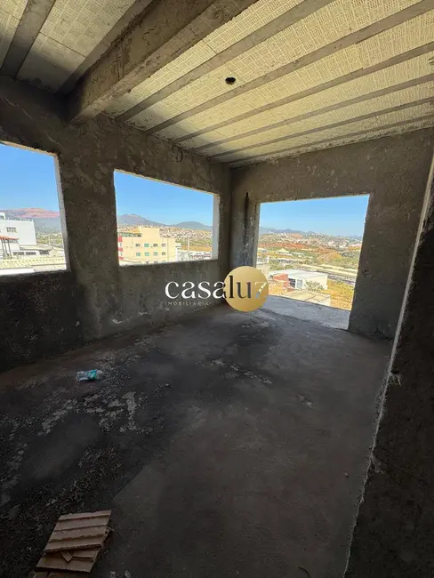 Foto 8 de Casa com 4 quartos à venda, 385m2 em Sarzedo - MG