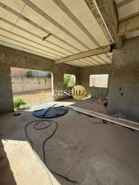 Foto 2 de Casa com 4 quartos à venda, 385m2 em Sarzedo - MG