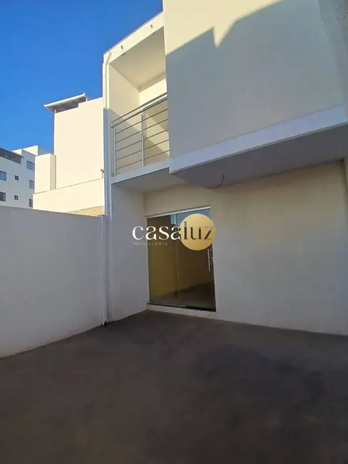 Foto 1 de Casa com 3 quartos à venda, 75m2 em Recanto Verde - 2ª Seção, Ibirite - MG