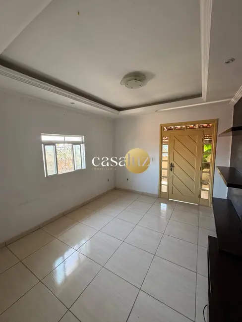Foto 2 de Casa com 3 quartos à venda, 300m2 em Sarzedo - MG
