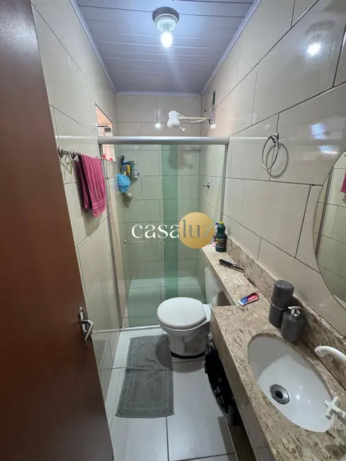 Foto 6 de Casa com 2 quartos à venda, 180m2 em Sarzedo - MG