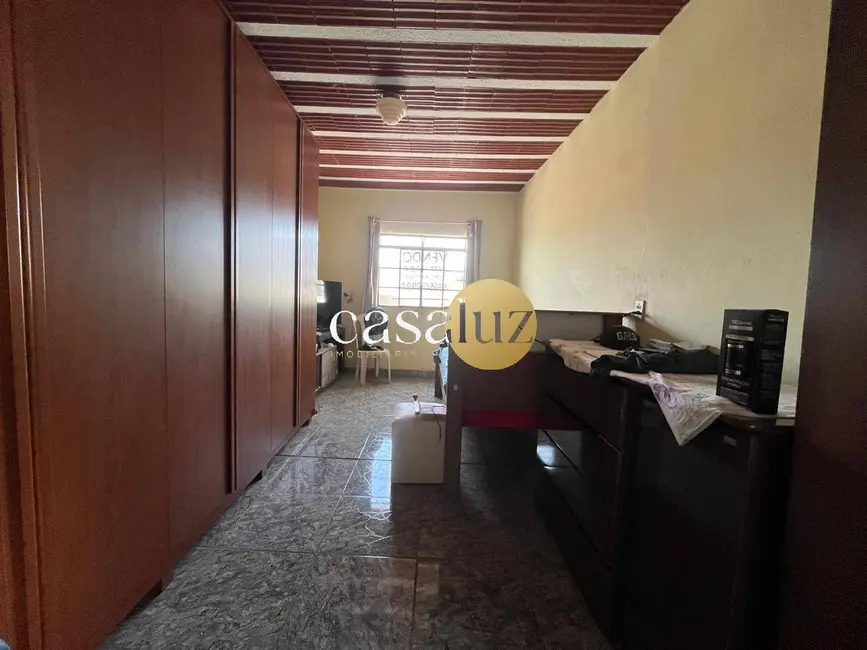 Foto 7 de Casa com 2 quartos à venda, 300m2 em Sarzedo - MG