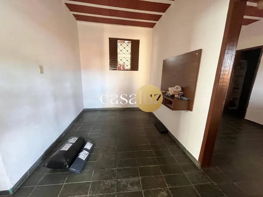 Foto 2 de Casa com 2 quartos à venda, 300m2 em Sarzedo - MG