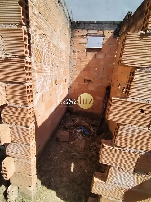 Foto 3 de Terreno / Lote à venda, 252m2 em Sarzedo - MG