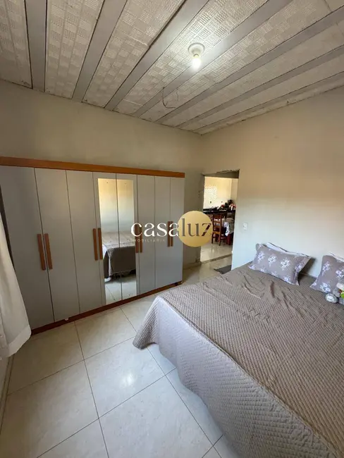 Casa com 2 quartos à venda, 200m2 em Mario Campos - MG - imagem 4 Foto 4 de Casa com 2 quartos à venda, 200m2 em Mario Campos - MG