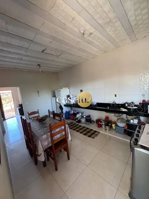 Casa com 2 quartos à venda, 200m2 em Mario Campos - MG - imagem 1 Foto 1 de Casa com 2 quartos à venda, 200m2 em Mario Campos - MG