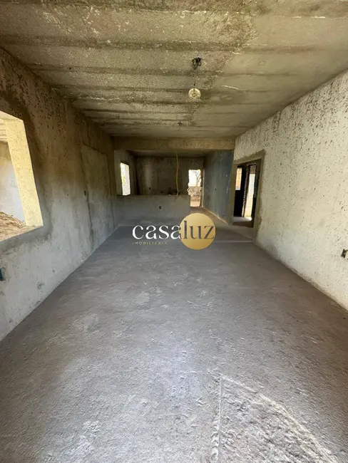 Foto 3 de Casa com 3 quartos à venda, 360m2 em Sarzedo - MG