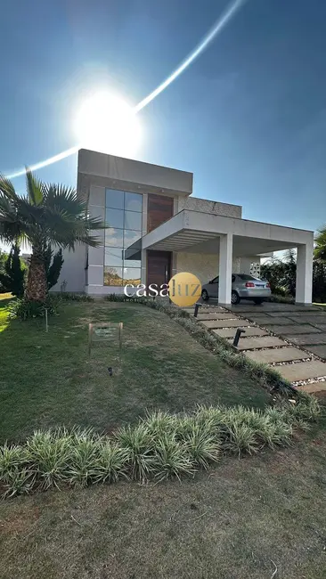 Foto 1 de Casa com 4 quartos à venda, 1000m2 em Mario Campos - MG