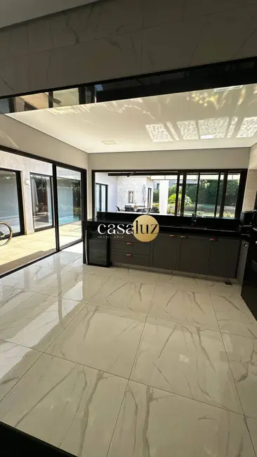 Foto 5 de Casa com 4 quartos à venda, 1000m2 em Mario Campos - MG