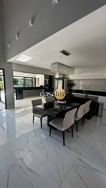 Foto 4 de Casa com 4 quartos à venda, 1000m2 em Mario Campos - MG