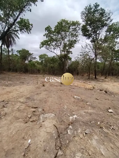 Foto 1 de Terreno / Lote à venda, 360m2 em Sarzedo - MG