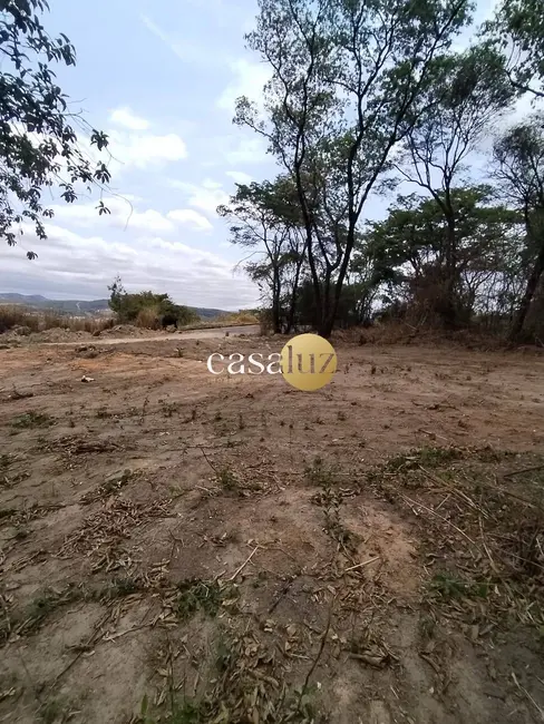 Foto 5 de Terreno / Lote à venda, 360m2 em Sarzedo - MG