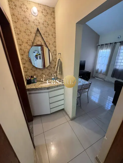 Foto 4 de Casa com 2 quartos à venda, 300m2 em Sarzedo - MG