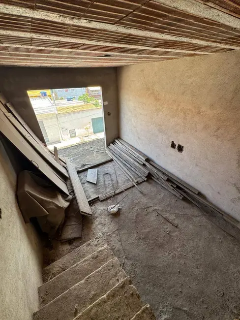 Foto 2 de Casa com 3 quartos à venda, 125m2 em Sarzedo - MG