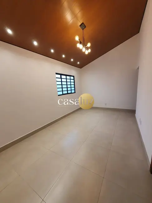 Foto 2 de Casa com 3 quartos à venda, 258m2 em Sarzedo - MG