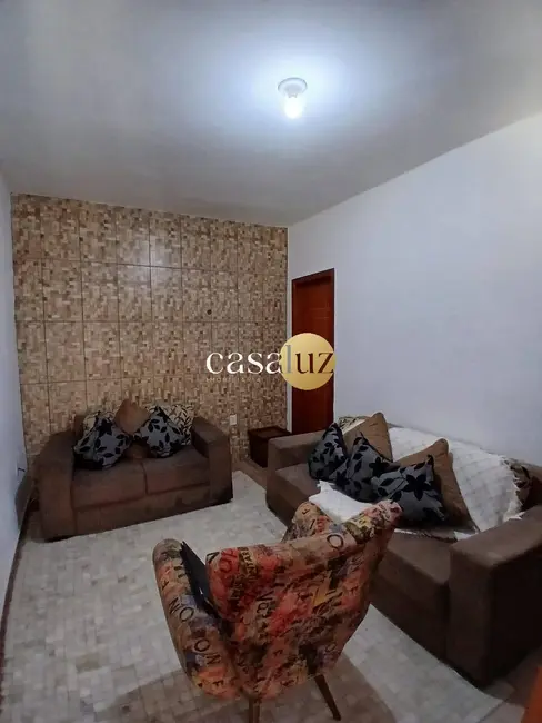 Foto 2 de Casa com 5 quartos à venda, 110m2 em Belo Horizonte - MG