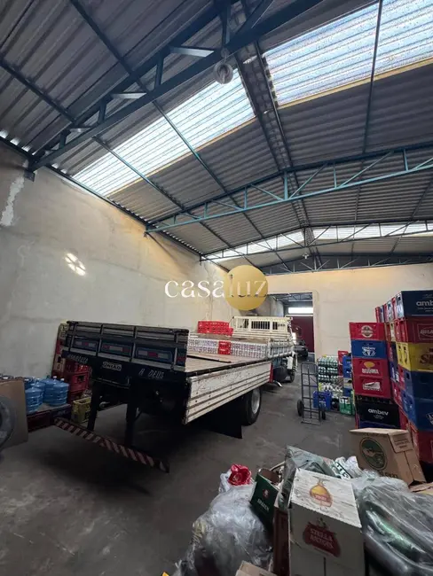 Foto 8 de Armazém / Galpão à venda, 300m2 em Sarzedo - MG