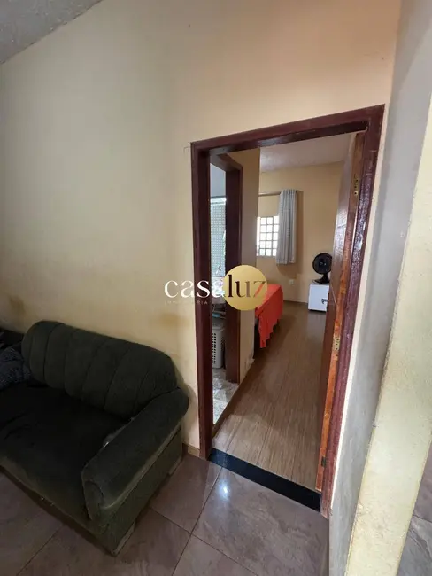 Foto 2 de Casa com 2 quartos à venda, 145m2 em Recanto Verde, Ibirite - MG