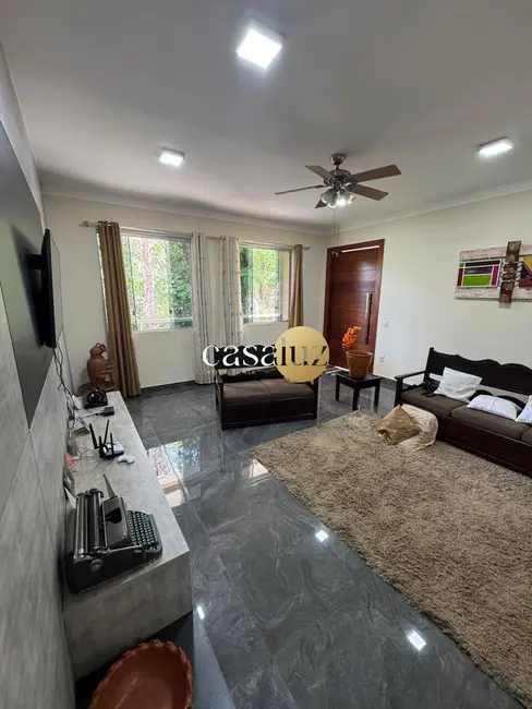 Foto 3 de Casa com 3 quartos à venda, 1570m2 em Sarzedo - MG