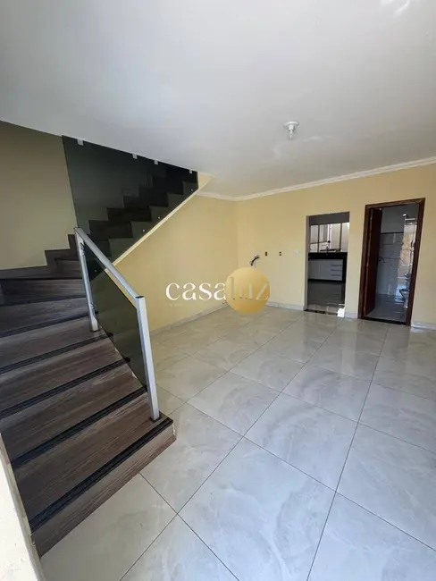 Foto 2 de Casa com 3 quartos à venda, 120m2 em Sarzedo - MG