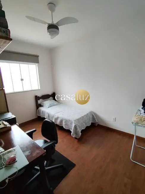 Foto 8 de Apartamento com 3 quartos à venda em Sarzedo - MG