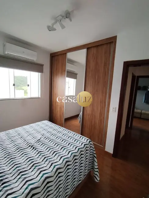 Foto 6 de Apartamento com 3 quartos à venda em Sarzedo - MG