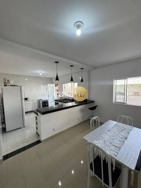 Foto 2 de Casa com 3 quartos à venda, 479m2 em Sarzedo - MG