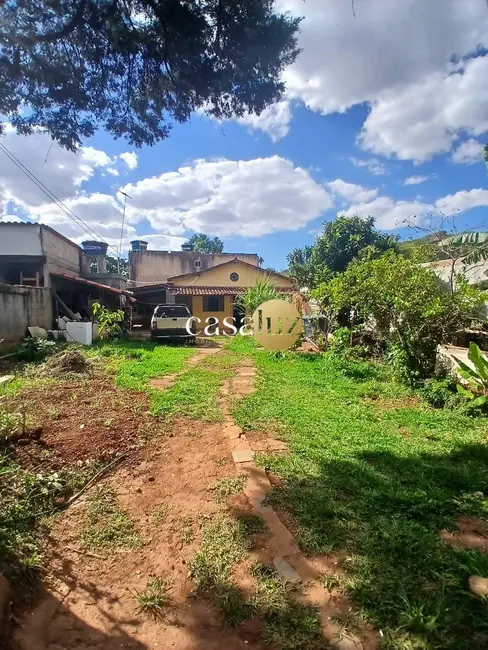 Foto 1 de Casa com 2 quartos à venda, 360m2 em Sarzedo - MG
