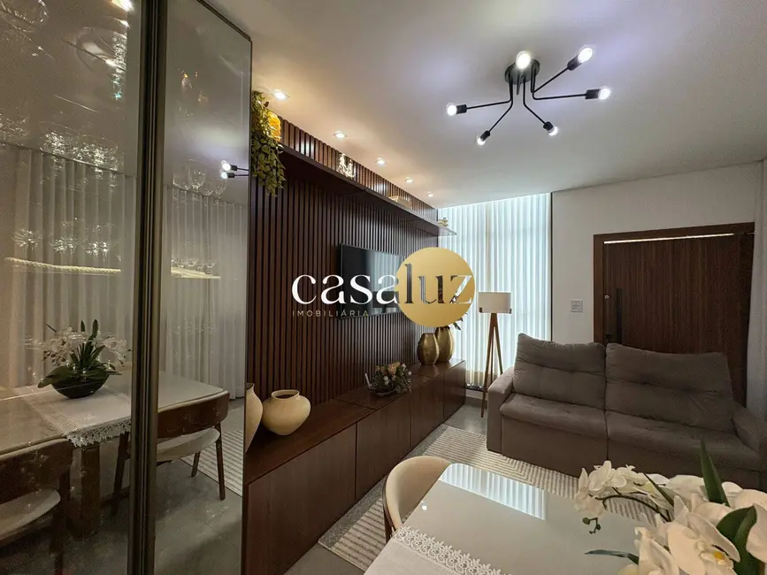 Foto 3 de Casa com 3 quartos à venda, 184m2 em Sarzedo - MG