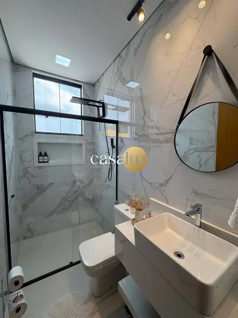 Foto 6 de Casa com 3 quartos à venda, 184m2 em Sarzedo - MG