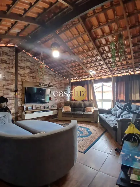 Foto 1 de Casa com 3 quartos à venda, 100m2 em São Pedro, Ibirite - MG