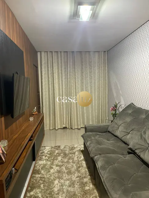 Foto 1 de Casa com 3 quartos à venda, 233m2 em São Cristóvão, Betim - MG