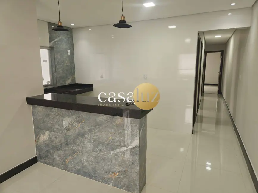 Foto 3 de Casa com 3 quartos à venda, 180m2 em Vila Verde, Betim - MG