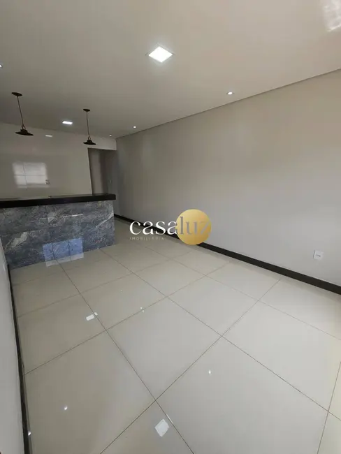 Foto 2 de Casa com 3 quartos à venda, 180m2 em Vila Verde, Betim - MG