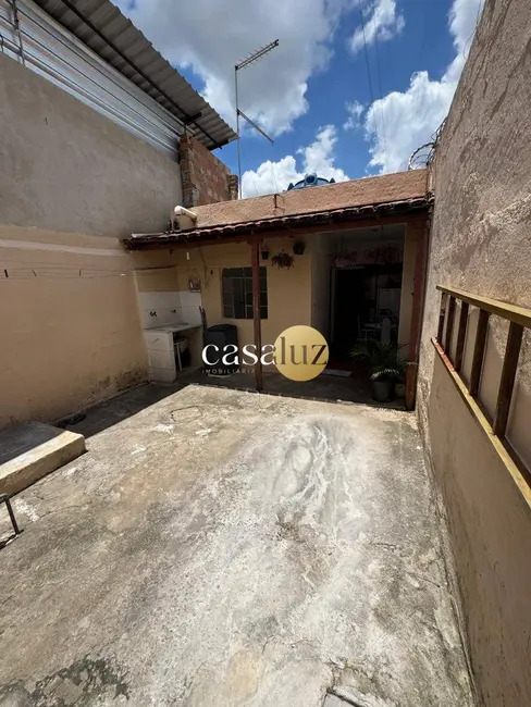 Casa com 3 quartos à venda, 69m2 em Independência (Barreiro), Belo Horizonte - MG - imagem 1 Foto 1 de Casa com 3 quartos à venda, 69m2 em Independência (Barreiro), Belo Horizonte - MG